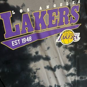 lakers tee XL